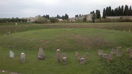 pisa - Principe Etrusco tumulo