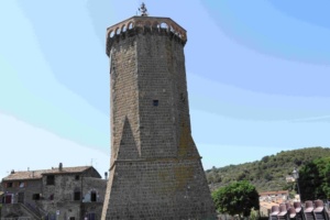 Marta la torre dell'orologio