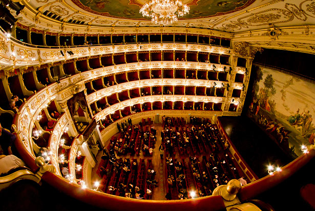 Parma_Teatro_Regio_Veduta
